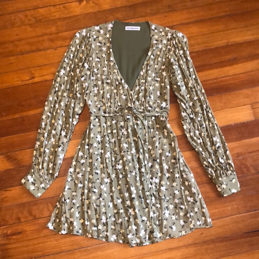SISTERHOOD green floral wrap dress